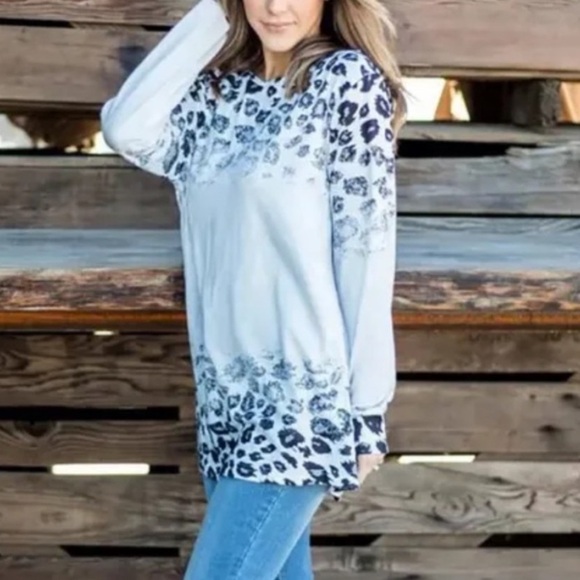 Tickled Teal Marley Tunic Sweater in Ombré Leopard Long Sleeve Lightweight Long - Picture 13 of 13